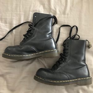 Dr Martens 1460 smooth boots